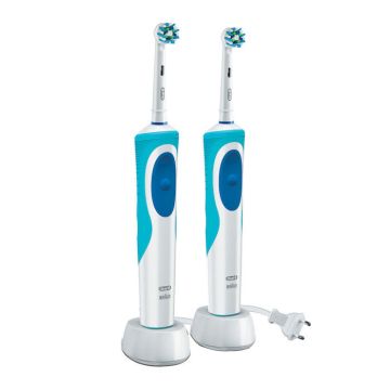 Oral-B Vitality CrossAction Adulto Spazzolino rotante-oscillante Blu, Bianco , 104589
